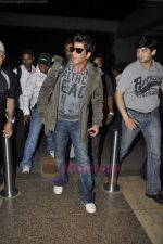 Shahrukh Khan leaves for IIFA Toronto on 23rd June 2011 (6).JPG